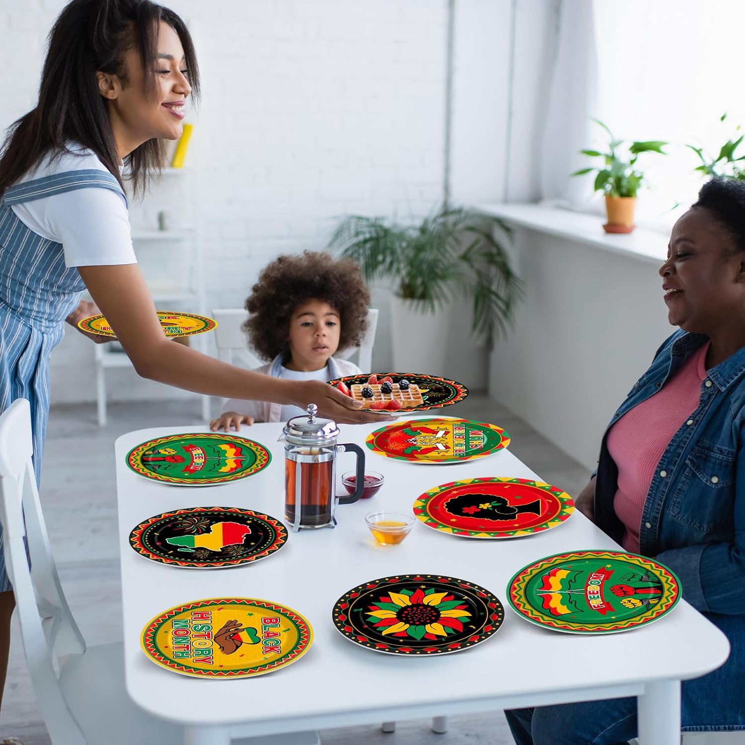 80Pcs Black History Month Birthday Paper Plates African Freedom Party Supplies 7Inch Black History Tableware African Pride Dessert Plate Disposable Dinnerware Decorations for Juneteenth Party Supplies