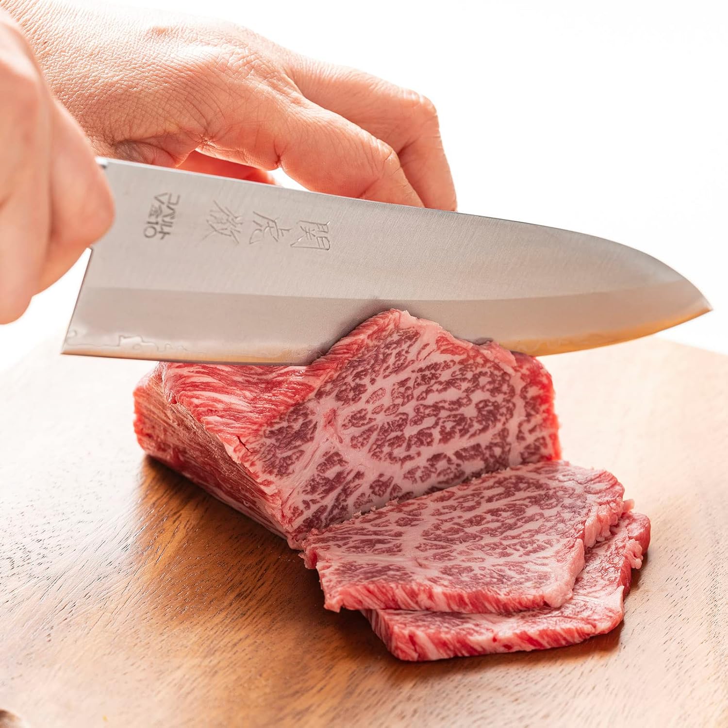 安田刃物 関虎徹 V金10号 牛刀包丁 日本製 鍔付 20