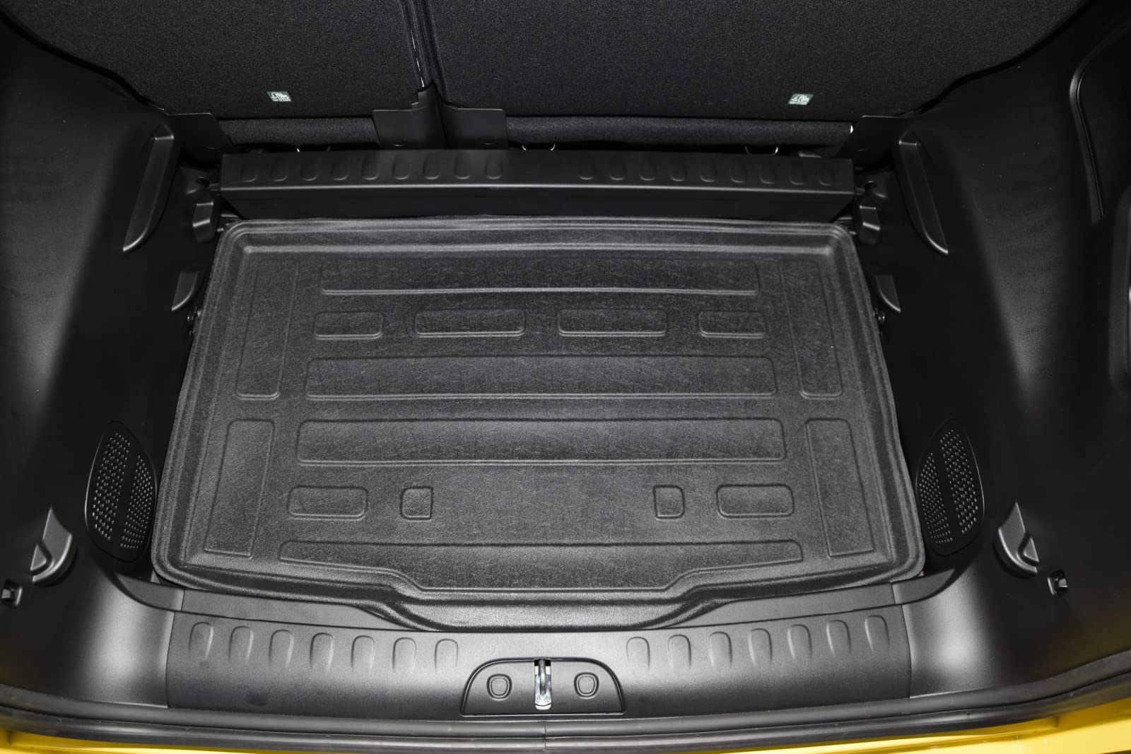 SCOUTT Vasca Bagagliaio per Fiat 500L 2012-2022, in TPE su Misura, Proteggi Baule con Bordo Alto 4 cm, Antiscivolo, Inodore