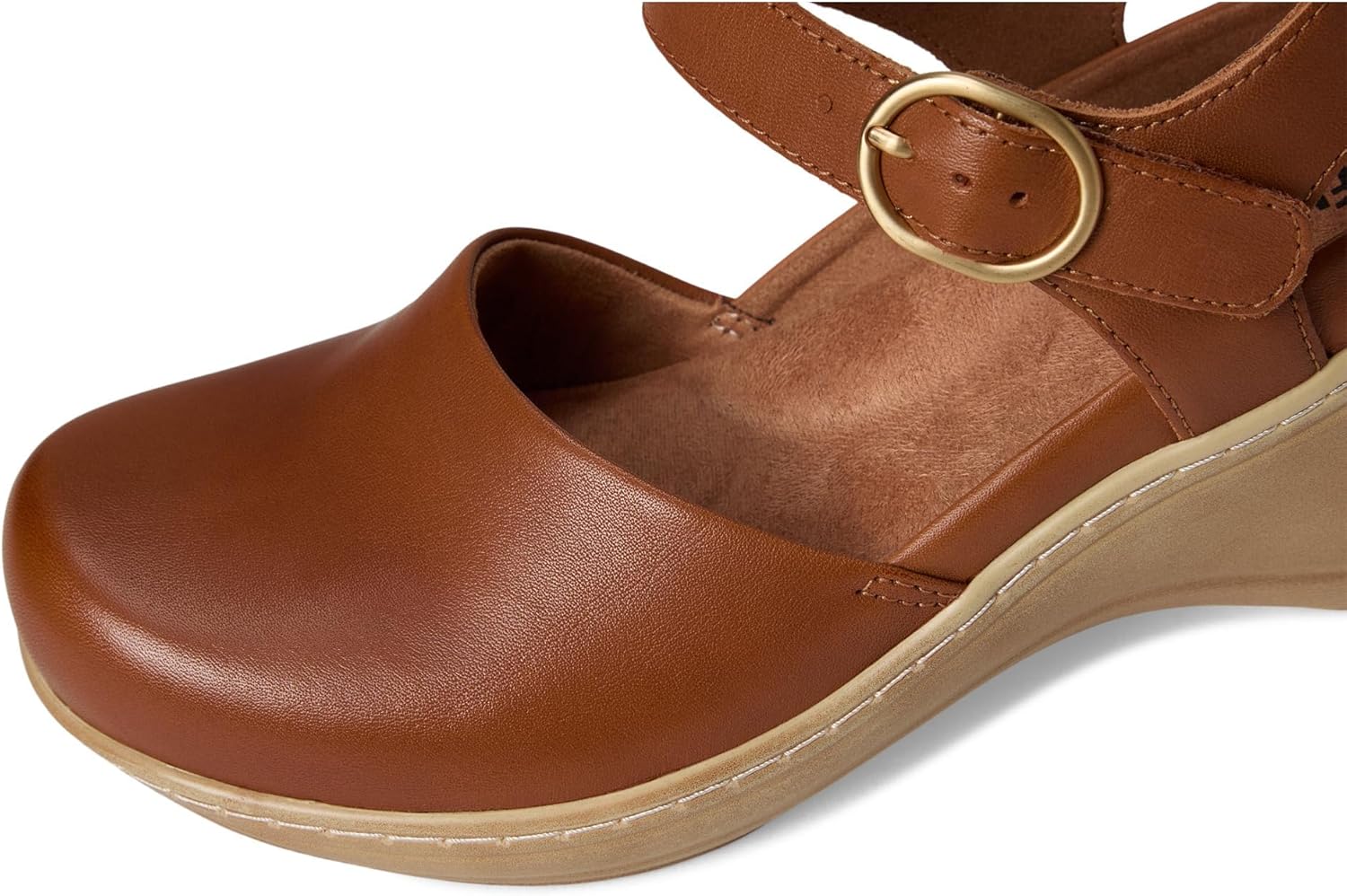 SoftWalk Womens Mabelle Luggage 6.5 W (D)