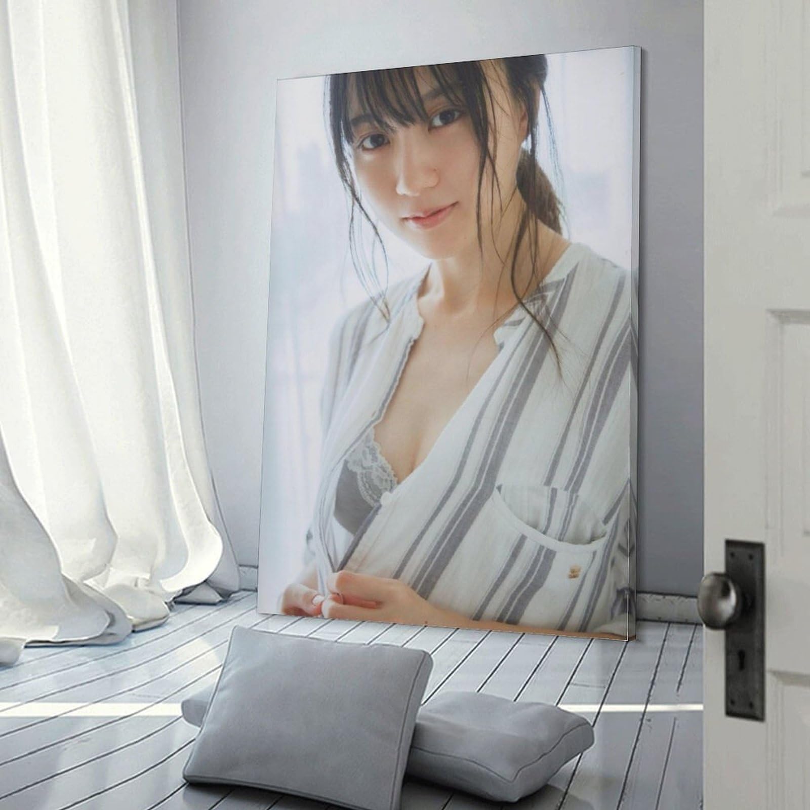 Amazon.co.jp: 賀喜遥香 写真ポスター (31) アートパネル キャンバス