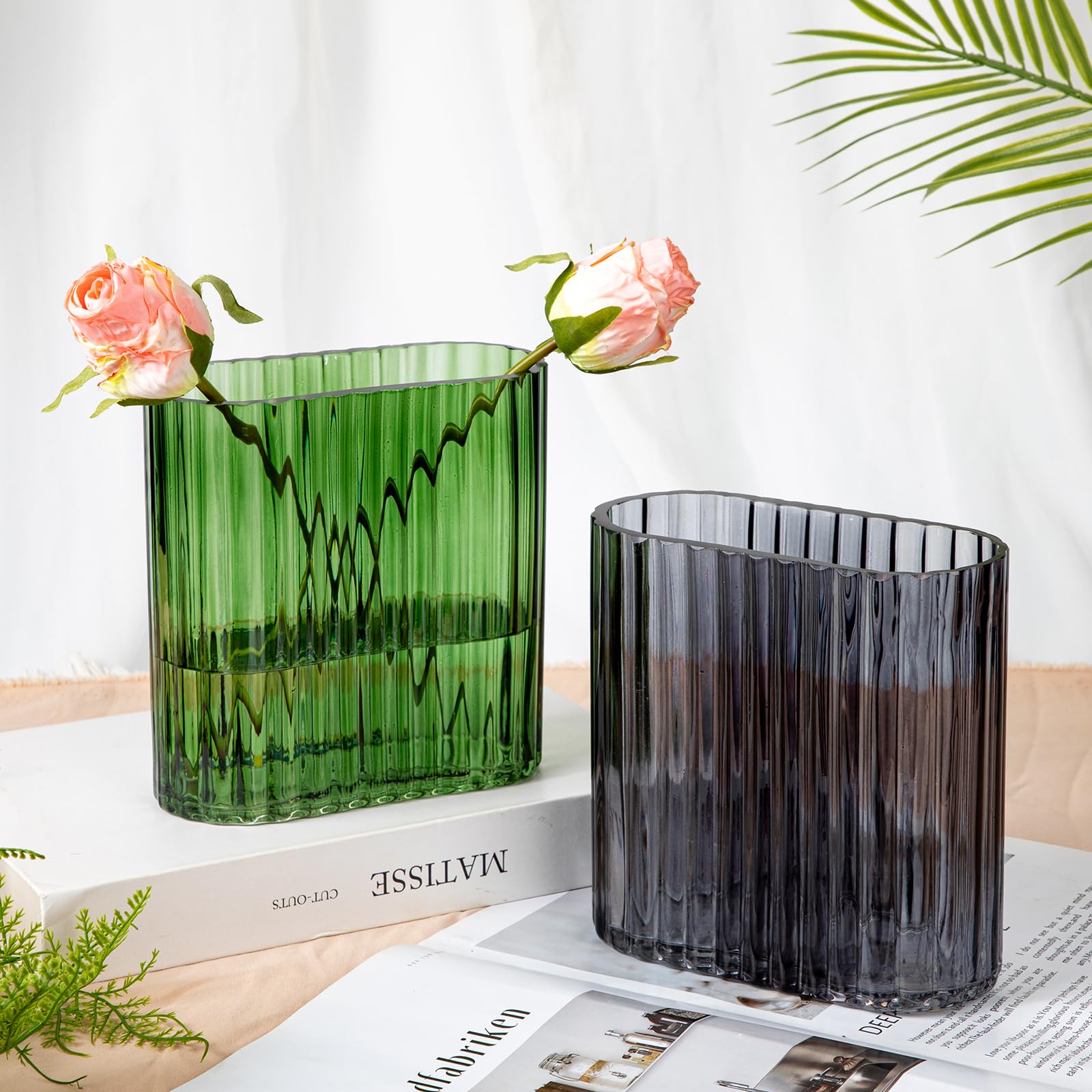Oairse Clear Glass Oblong Vase - 17CM Ribbed Decorative Flower Vase for Living Room Dining Table, Wedding & Home Party - Green - Image 4