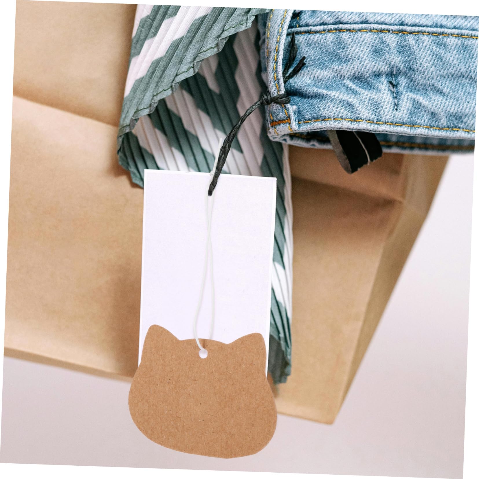 Gatuida 500stücke Kraftpapier Preis Tags Beschreibbare Preisschilder Mit Elastischem Band Langlebig Und Vielseitig Für Kleidung Und Veranstaltungen
