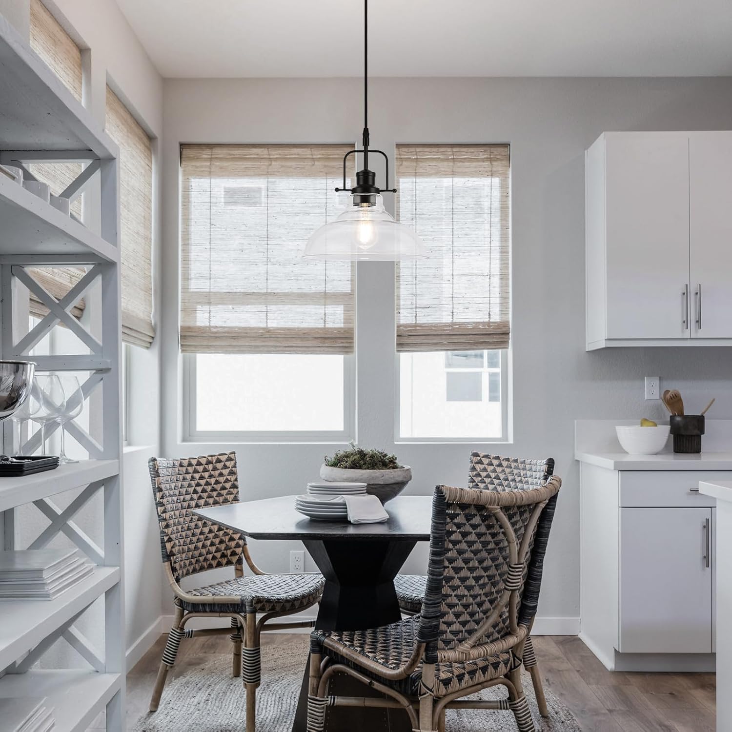 WILON Farmhouse Pendant Lights Kitchen Island Lighting, Black Pendant Light Over The Sink, Vintage Clear Glass Pendant Light, Industrial Hanging Light Fixture for Dining Room Over Table Bar Foyer