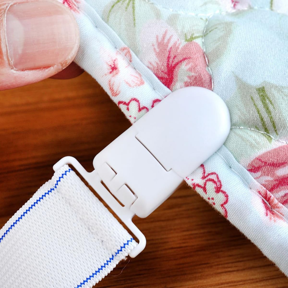 Bed Sheet Straps and Sheet Fasteners Double-Headed Clips for Non-Slip 12 Pieces Set for Home Bedding Secure Mattress Corners