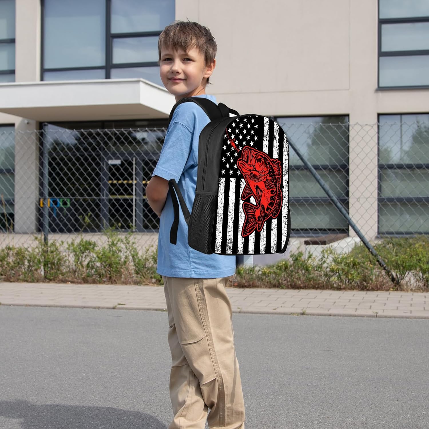 Vintage American Flag Bass Backpack Funny Red Fish Bass Fishing Lure on USA Flag School Bookbag, Black and White Elementary Middle High College School Bag Travel Laptop Daypack Rucksack, 17 Inch