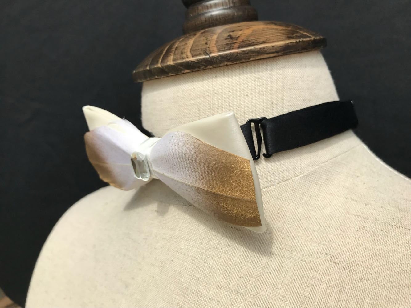 Bow Tie Swan Feathers Golden Pu Suitable For Wedding Party Gifts Prom Formals Home