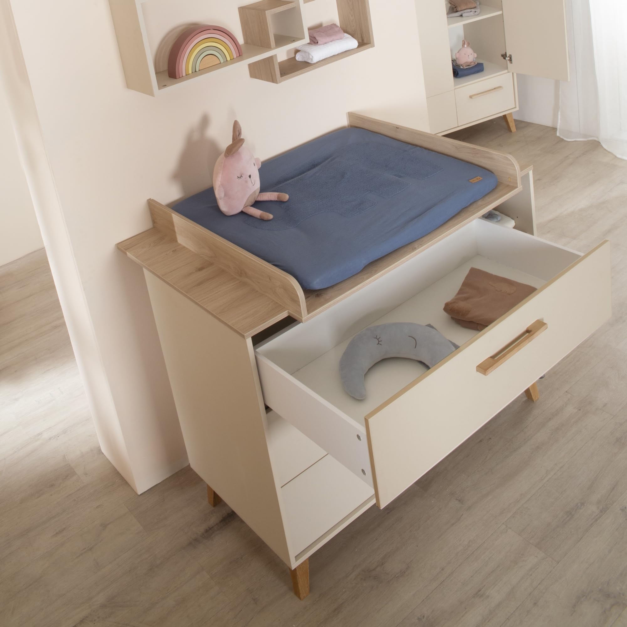 roba Babyzimmer Set Jil - 2-teiliges Set mit Kombi-Kinderbett 70x140cm + Wickelkommode mit abnehmbarem Wickelaufsatz - Cashmere/Holzdekor Chestnut