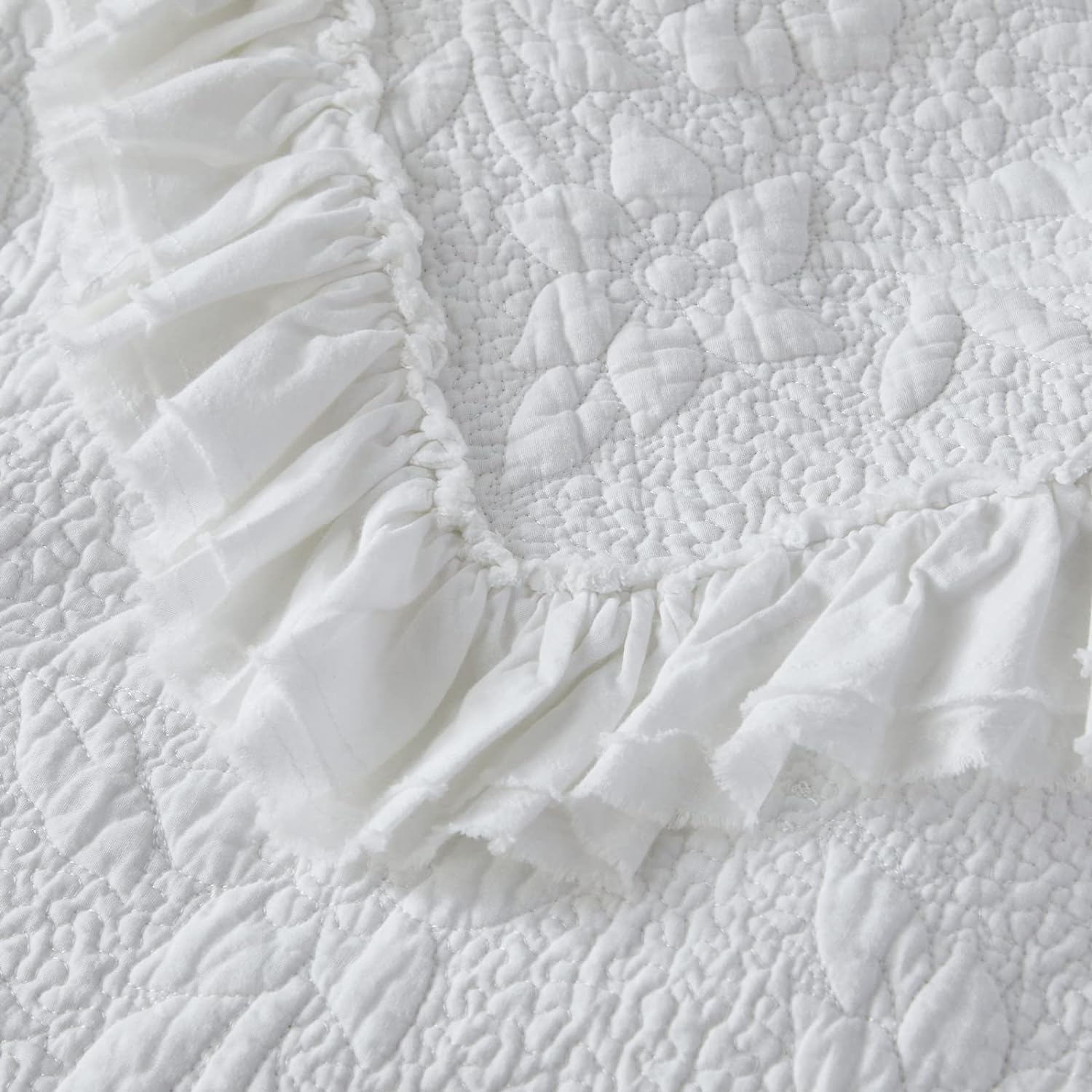 Brandream Quilted Pillow Shams Cotton Set of 2 King Size White Ruffle Pillow Shams Farmhouse Decorative Pillow Covers King Size