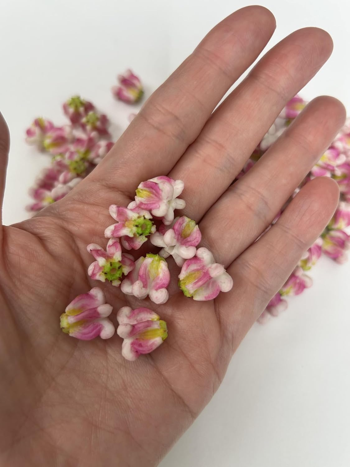 100 PCS Medium Pink Calotropis Gigantea Crown Flower Hand-Painted Clay Beads for Jewelry Making DIY Craft Supplies