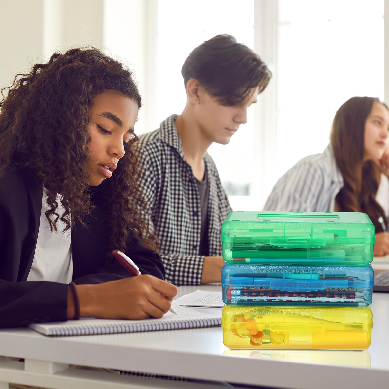 12 Stück Kunststoff-Federmäppchen mit großem Fassungsvermögen für Kinder, transparente Federbox mit Druckknopfverschluss, Deckel aus Kunststoff, Bürobedarf, 4 Farben