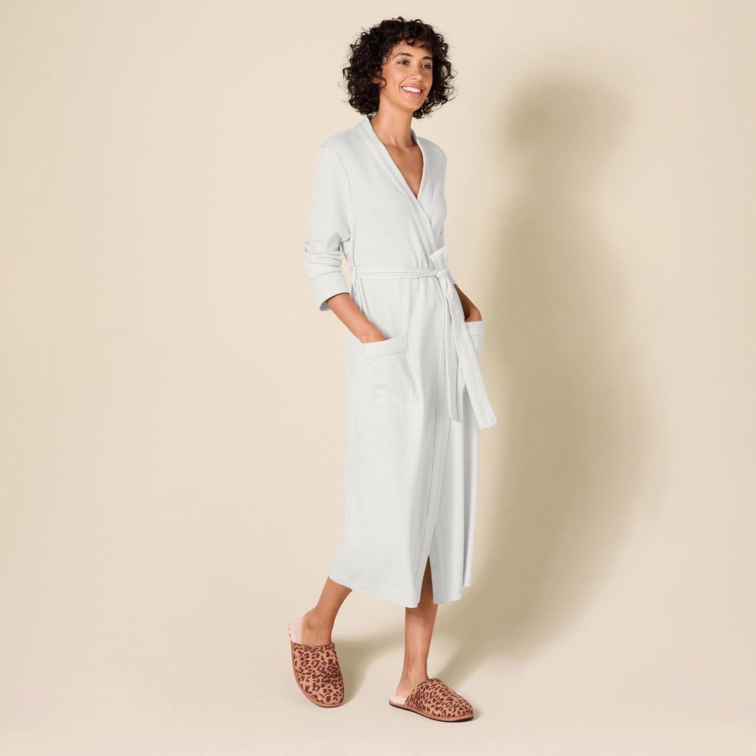 Amazon Essentials Women's Lightweight Waffle Full-Length Bath Robe (Available in Plus Size)