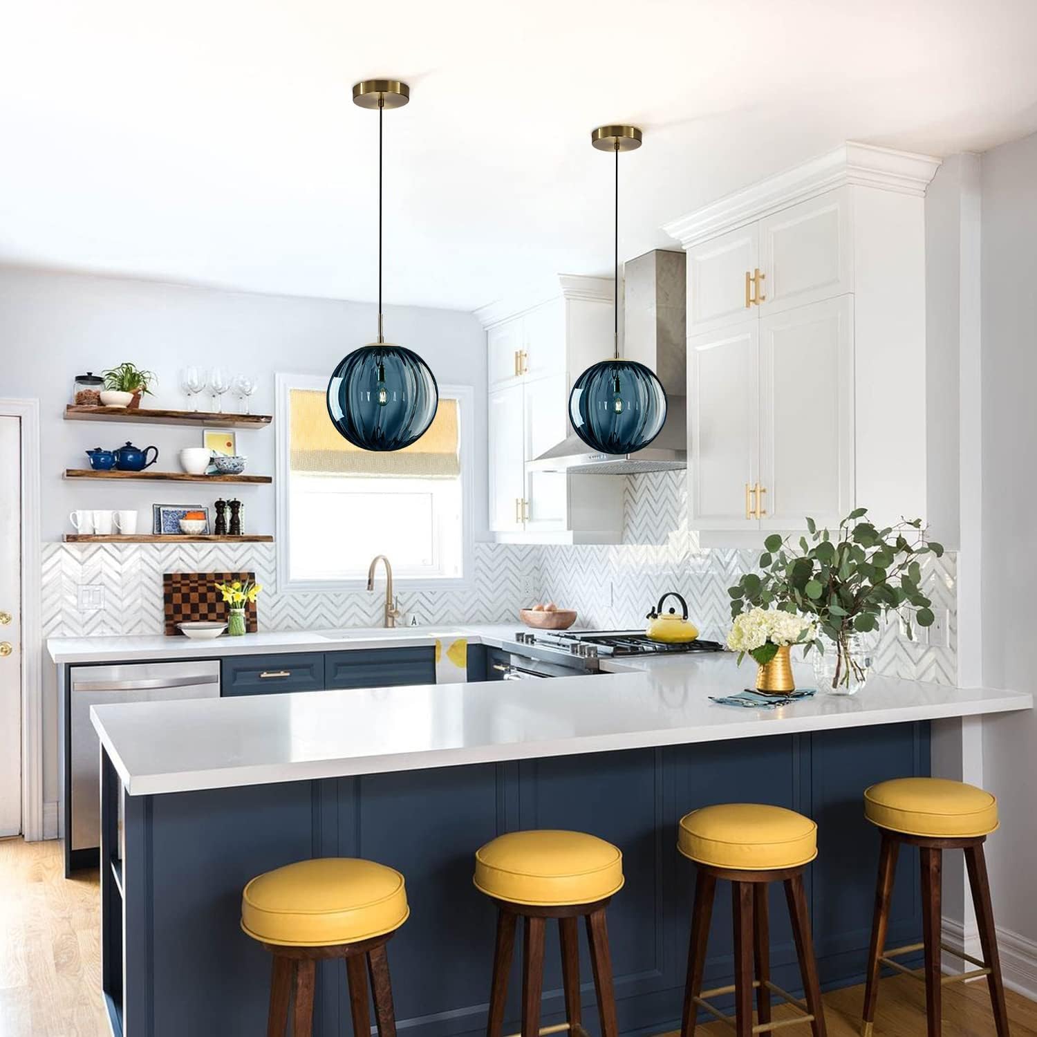 KCO Moderne Moderne Pendelleuchte Esstisch Glaskugel – Farbglas-Serie in Blau,Hängeleuchte Ø 25 cm – Höhenverstellbar mit E27-Fassung