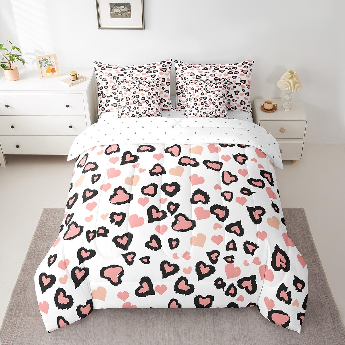 Couette léopard et cœurs roses Manfei pour transformer le lit des enfants en cocon