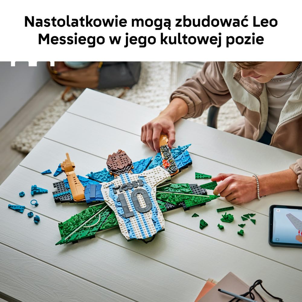 LEGO Editions Lionel Messi — cieszynka 43018 | Sportowa dekoracja, zestaw klocków dla dzieci, prezent dla fana piłki nożnej, dla chłopców i dziewczynek 14+, 1427 elementów