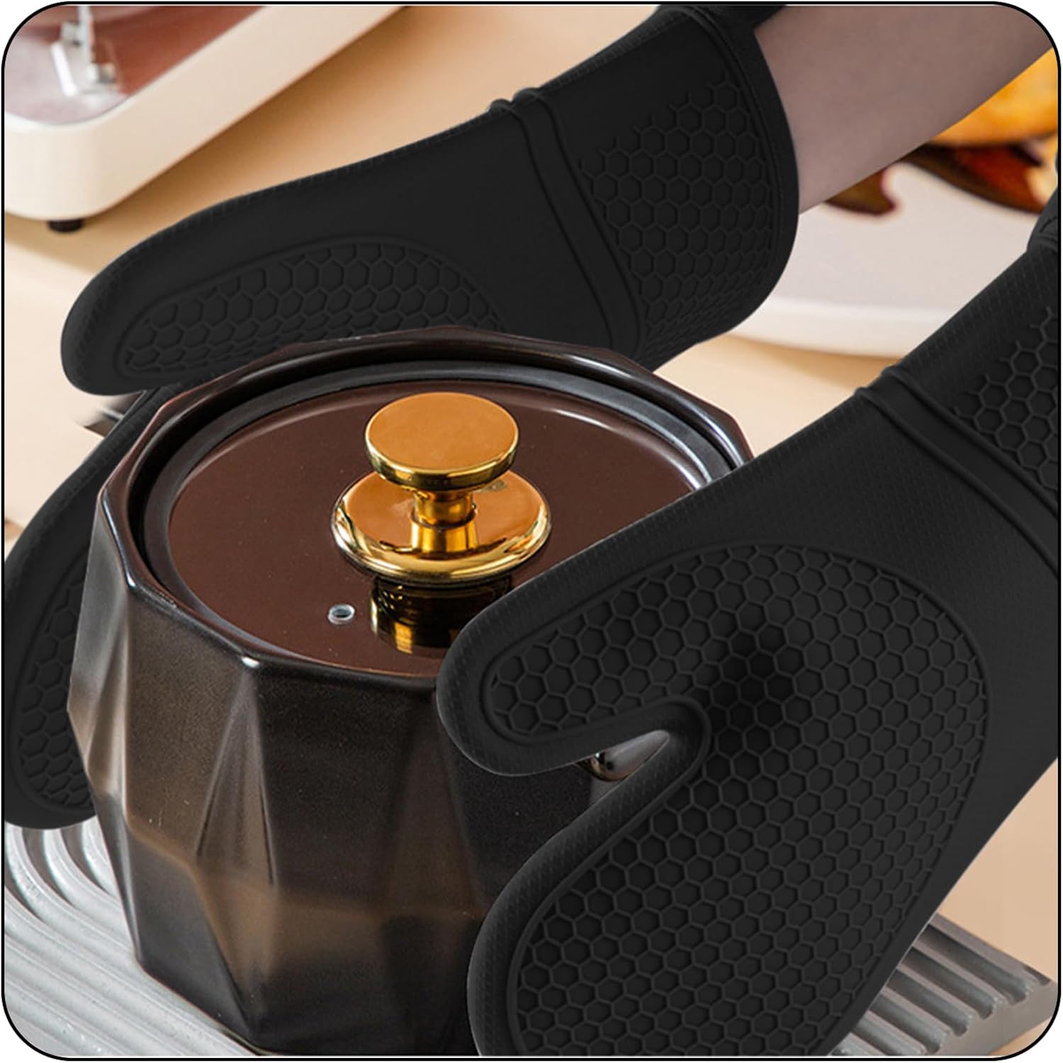 Oven Mitts, Pot Holders Gloves Soft Heat Resistant Silicone Non-Slip Waterproof Hot Pads Oven Hand Clips for BBQ Baking Cooking Grilling Kitchen Safety Work Protective Gloves (Black)