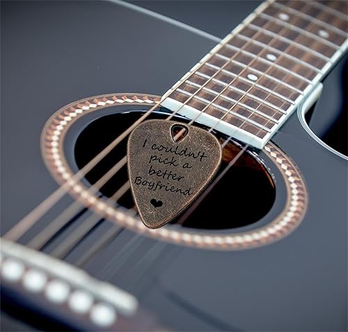 Vista 97 de JUPPE Púas de guitarra grabadas de bronce personalizadas, regalos musicales para guitarrista I'd Pick You Every Time, regalos de cumpleaños