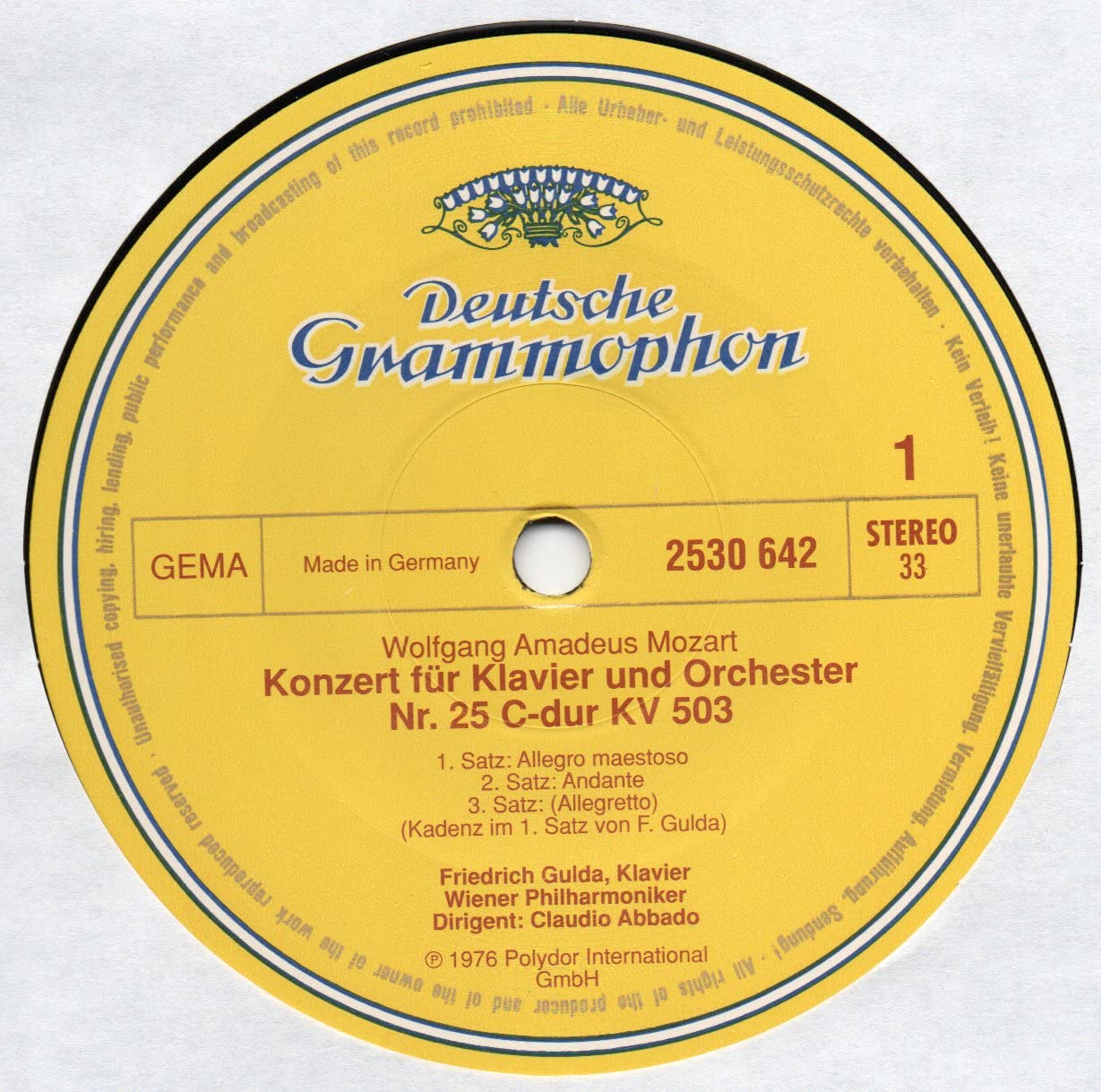 Amazon | Mozart : Piano Concerto No.25 & 27 / Friedrich Gulda