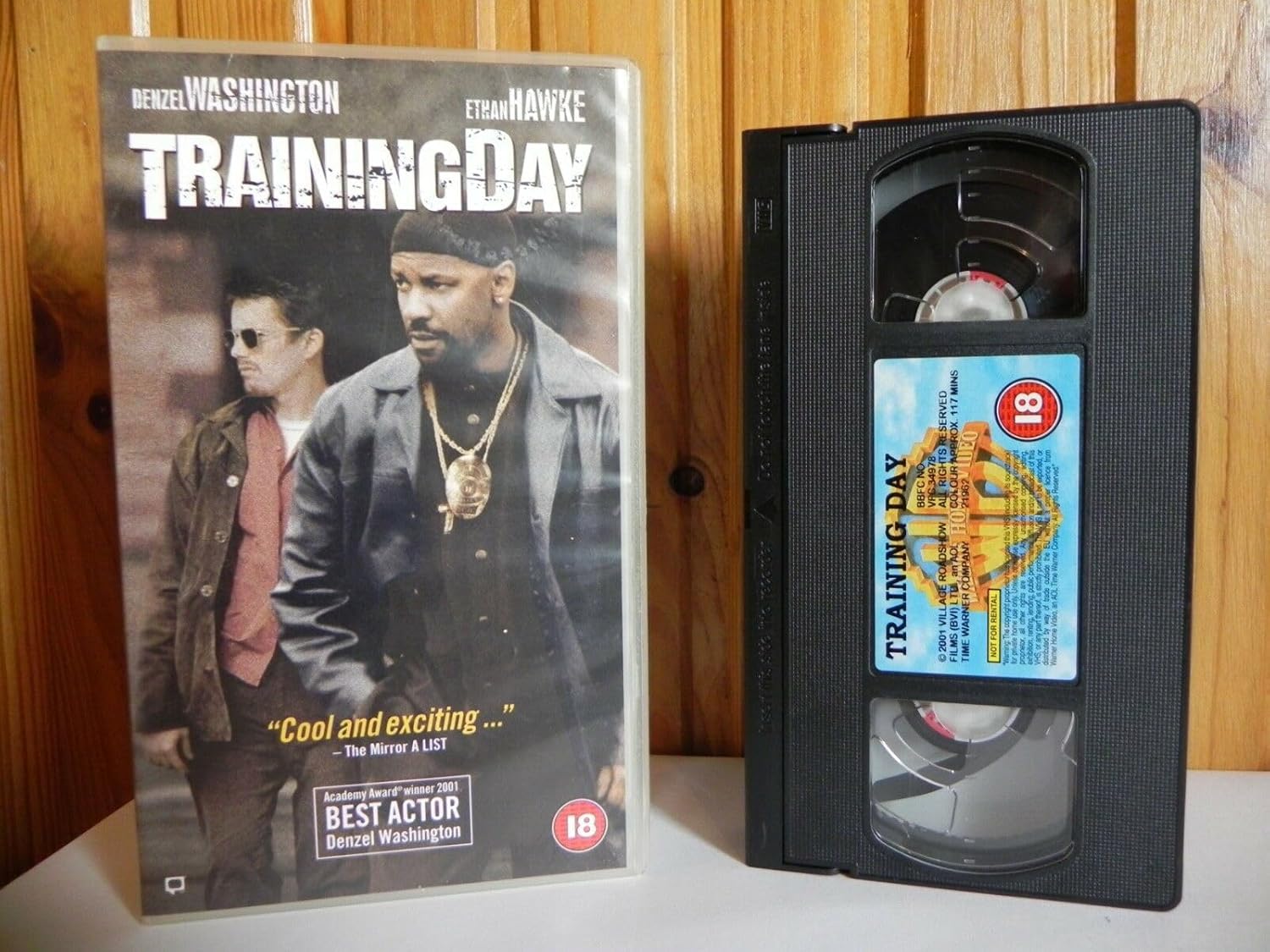 Training Day [VHS]