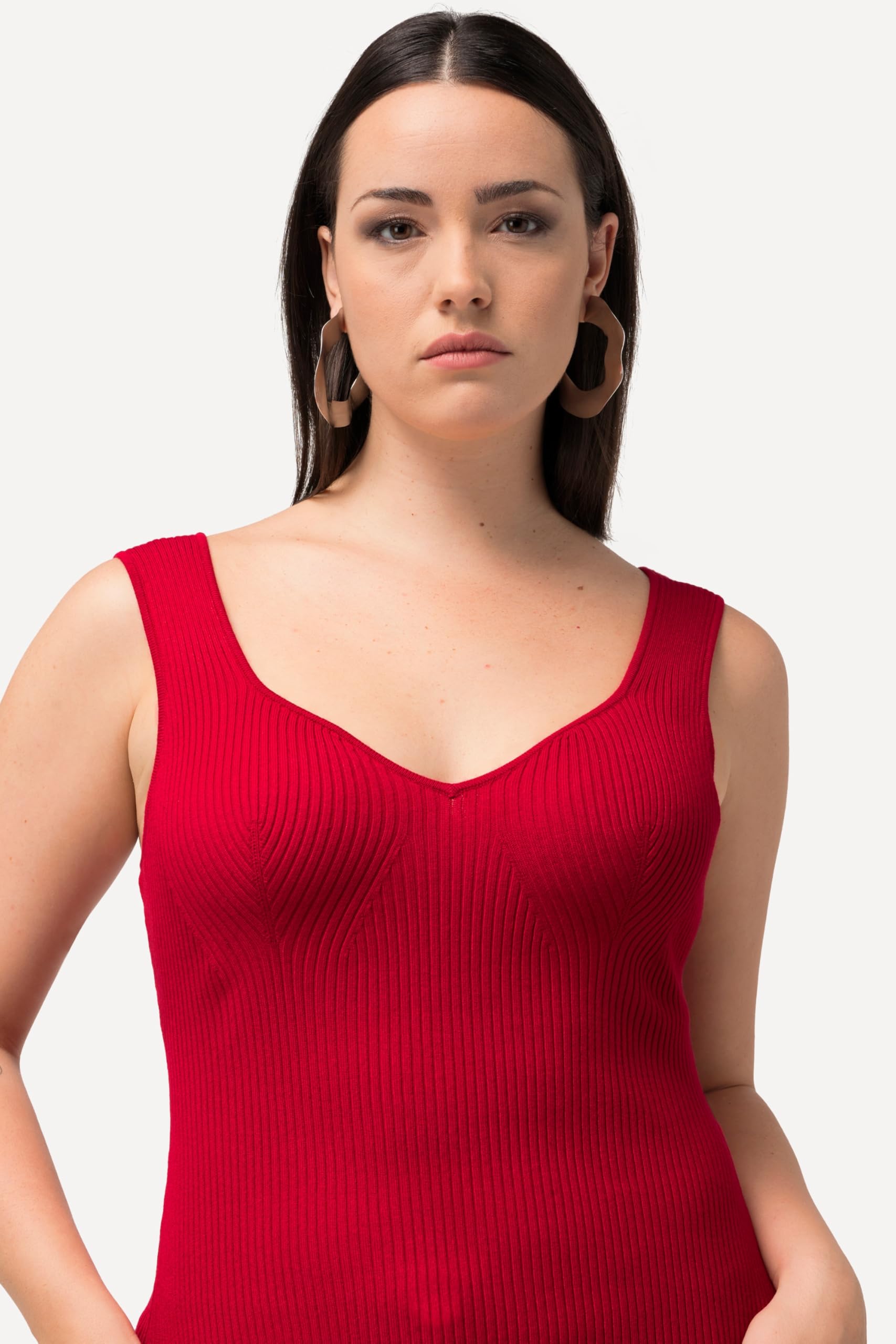 Ulla Popken Top dal Taglio Aderente e Smanicato con Scollo a Cuore e Costine 825429