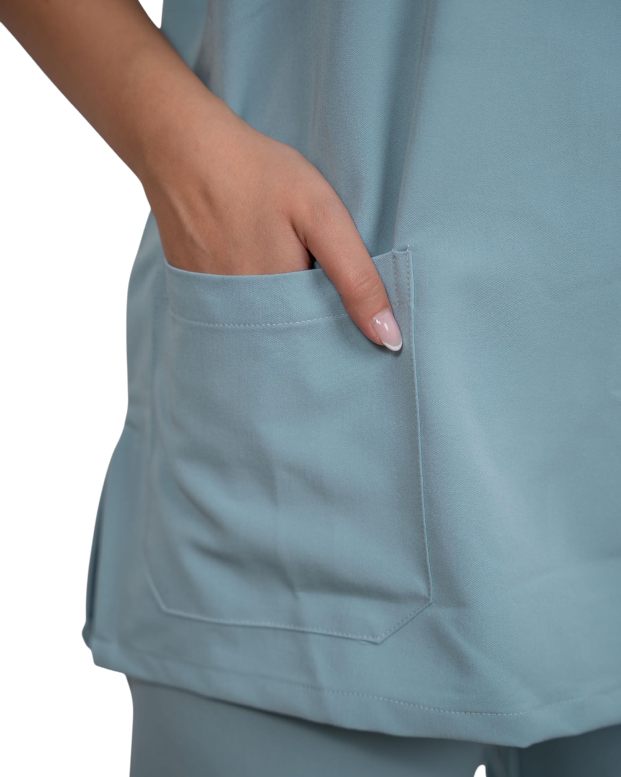 Divisa Sanitaria Professionale Uomo/Donna, Completo Medico OSS Estetista Infermiere, Tessuto Elasticizzato, Made in Italy