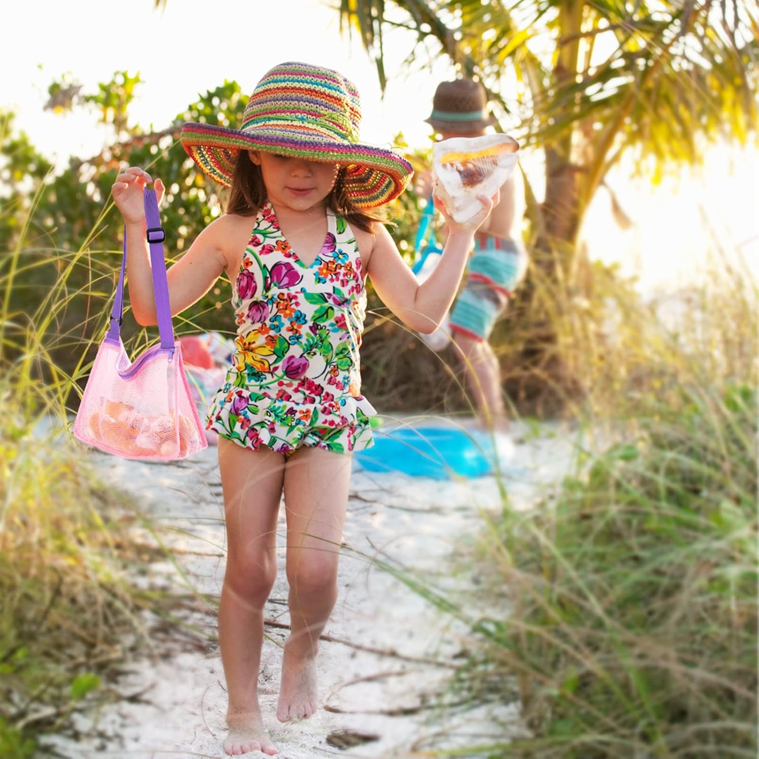 JOTO Beach Mesh Bag Shell Bags, 2 Large & 2 Standard Kids Sand Toy Seashell Collecting Bag for Picking up Shells, Adjustable Sea Shell Holding Totes for Boys Girls -Pink, Yellow, Blue, Black, 4 Pack