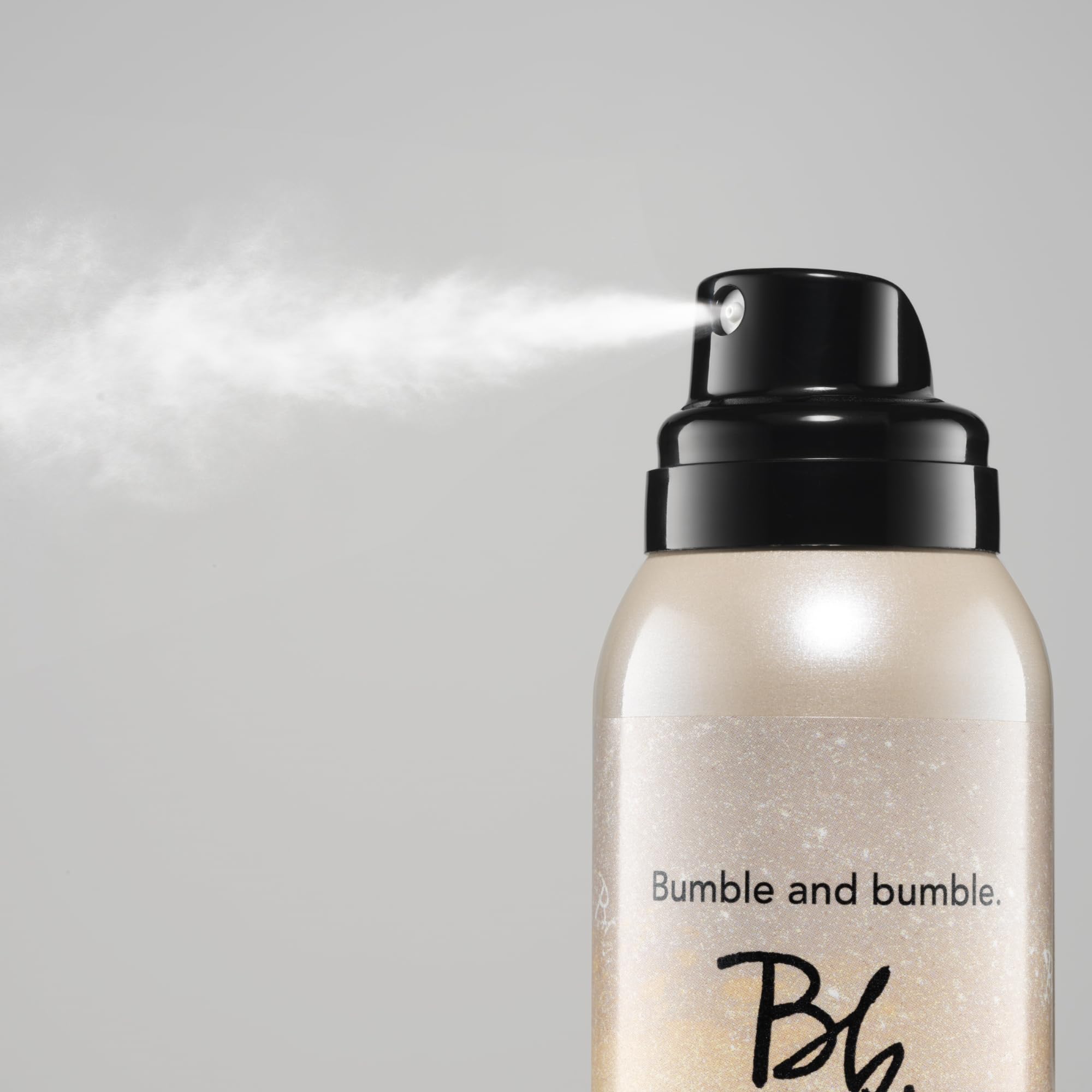Bumble and bumble. Prêt-à-powder Très Invisible Volumizing Dry Shampoo | Volumizing, Dry-Cleansing, UV Protective + Absorbs Oil | Curly, Wavy, Straight