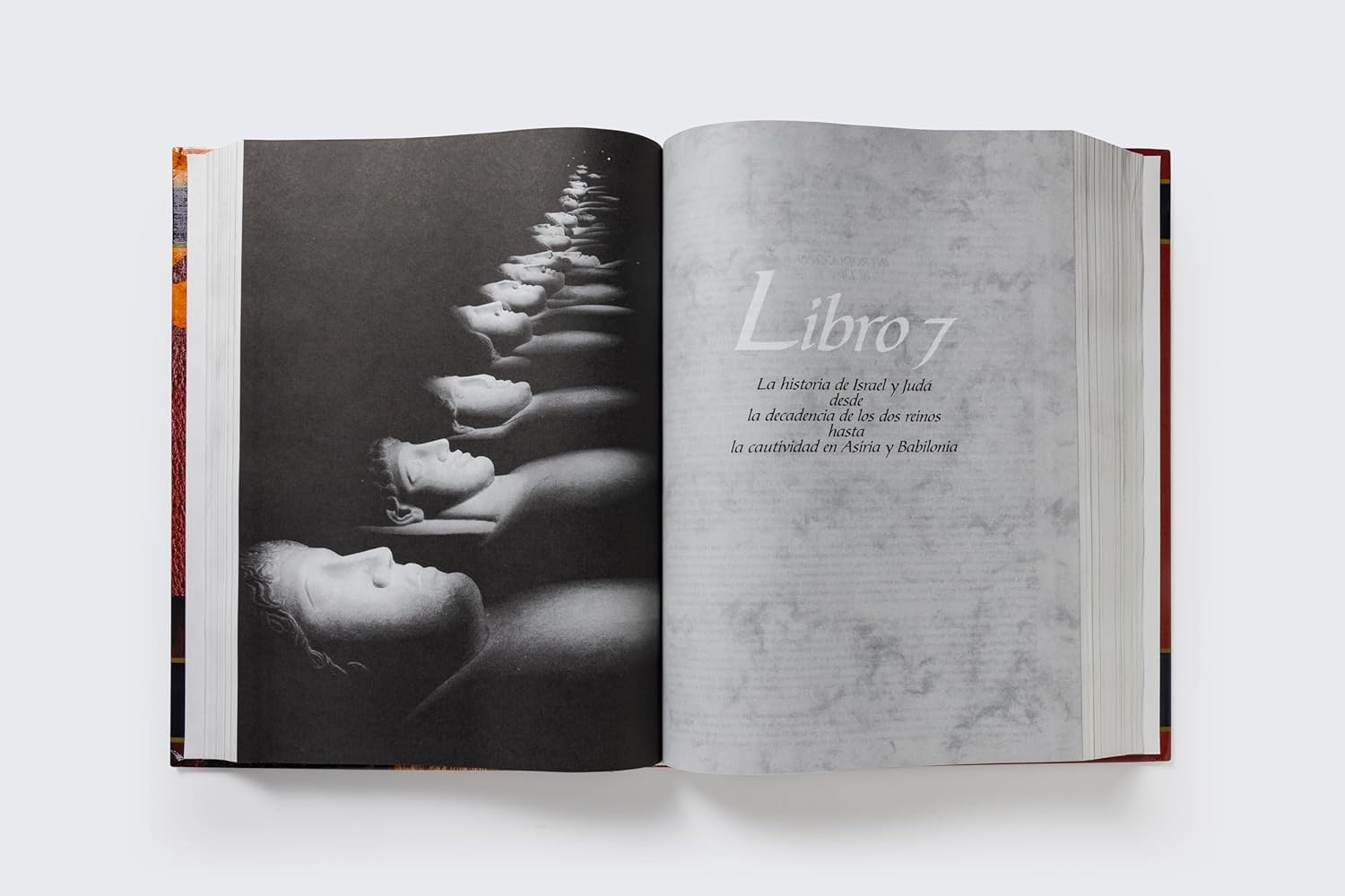 Comentario bíblico histórico ilustrado (Spanish Edition)      Hardcover – Illustrated, August 3, 2009