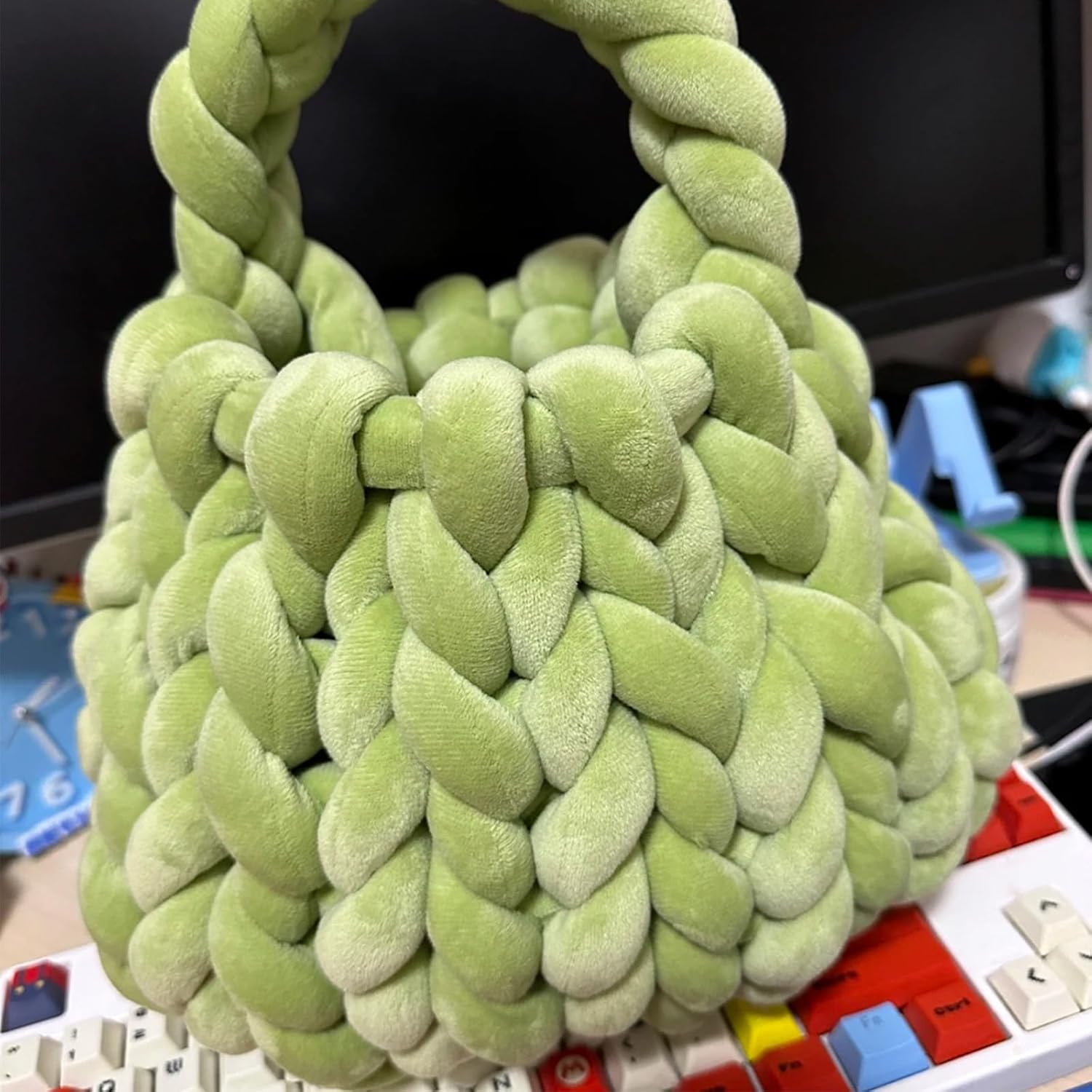 Velvet Chunky Yarn Bulky Tube Yarn for Hand Knitting Blanket for Braided Knot, Giant Arm Knitting Yarn for Knitting Throw Rugs Pillow(Green 2.2lb)