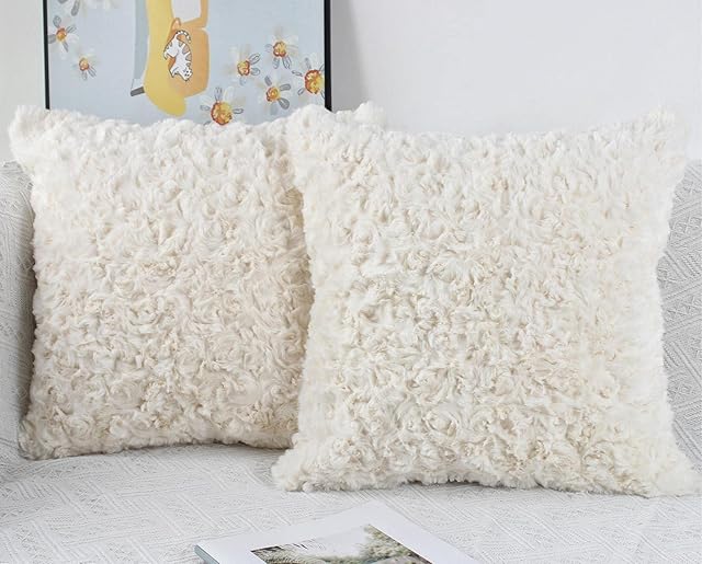 NIULAA Set of 2 Soft Plush Short Wool Velvet Cushion Cover 50cm x 50cm Cream Decorative Throw Pillow Cases Faux Fur Square Cushion Covers 20×20 Inches Luxury Home Decor for Sofa Living Room Bedroom