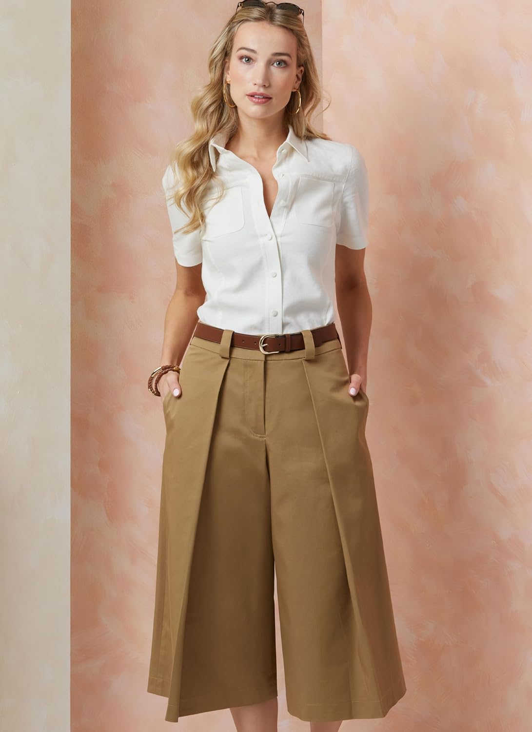 Vogue V2115Y5 Misses' Wide Leg Shorts Sewing Pattern Packet, Design Code V2115, Sizes 18-20-22-24-26