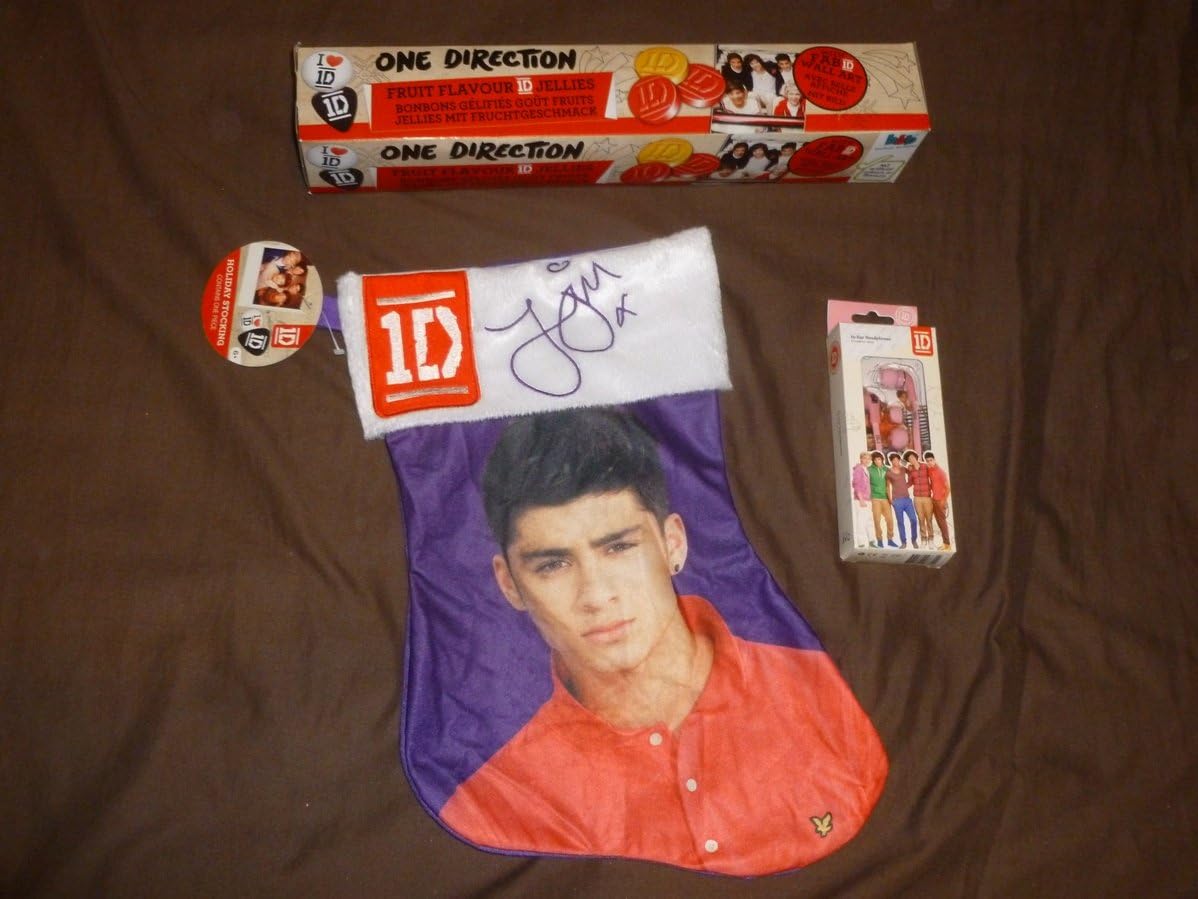 ONE Direction Christmas Set for Girls with"Zayn" Stockings/1 Pair of Headphones/1 Pack of Sweets (Exclusive)
