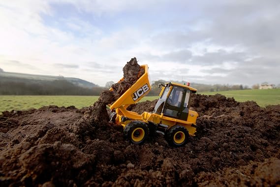 Britains BABY born JCB Farm Tomy Toys, Site Dumper, 1:32 JCB 6T-2 Truck - Collectable Tractor Toy - 1:32 Scale Farm Toys, Suitable for Collectors and Kids, 3 year plus