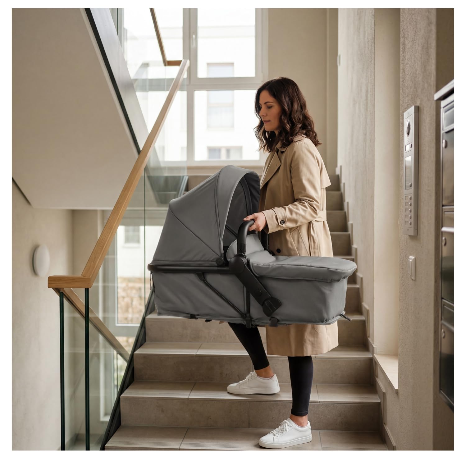 hauck Convert N Care Carrito Bebe 2 en 1 desde el Nacimiento hasta 22 kg - Capazo Convertible en Asiento Reversible - Protección UV 50+ - Ruedas de Goma - Con Adaptadores para Grupo 0+ - Gris