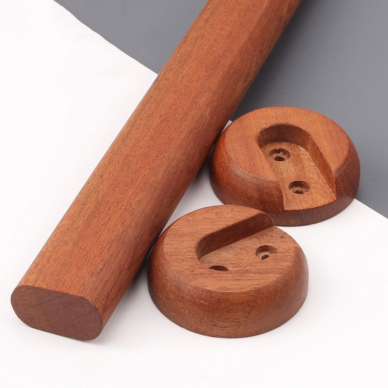 Tringle ovale en bois 39 cm avec supports pour dressing