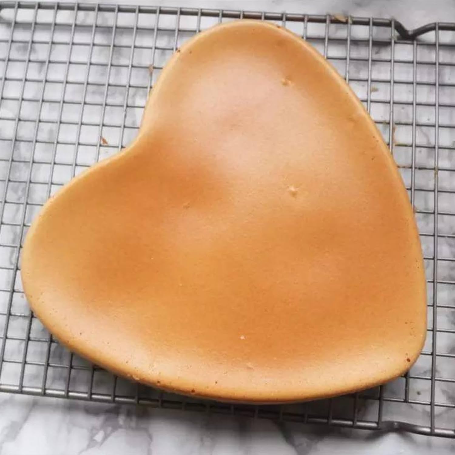 10 Inch Heart Shaped Cake Pan, Aluminum Heart Cake Mold, Heat-Resistant Baking Cake Pan for Wedding, Party, Family Occasions, Chocolate, Bread. (10 × 2 Inch) - Image 3