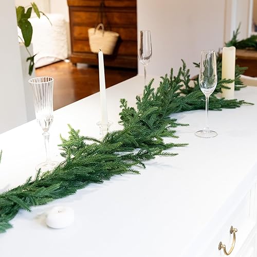 Miniatura 6 de Guirnalda de pino Norfolk de tacto real de 9 pies, guirnalda de Navidad artificial verde para decoración de chimenea, chimenea, ventana, decoración