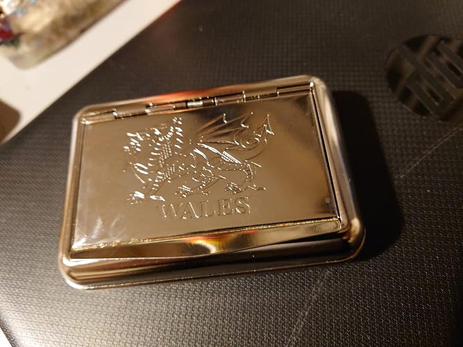 ROLLING KING Metal Tobacco Tin and Cigarette Case for Roll Ups WALES ,  Kingsize Cone Holder and Rolling Papers King Size Box. Boxes for Hand Rolled  Extra Slim Cigarettes : Amazon.co.uk: Fashion