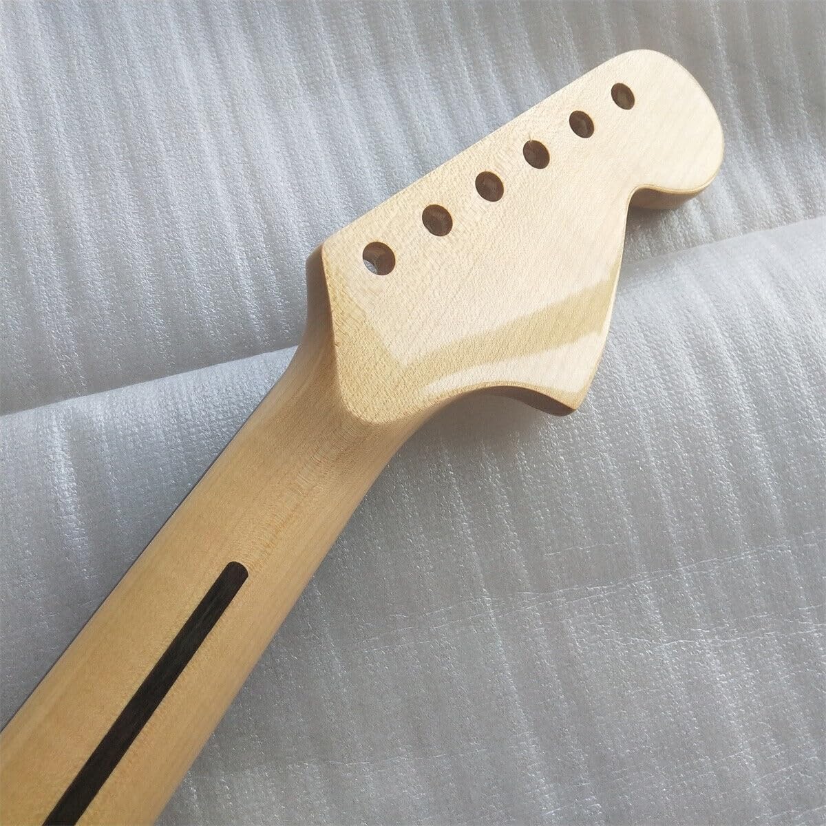 Amazon.co.jp: リバースビッグヘッドフルスキャロップドエレキギター