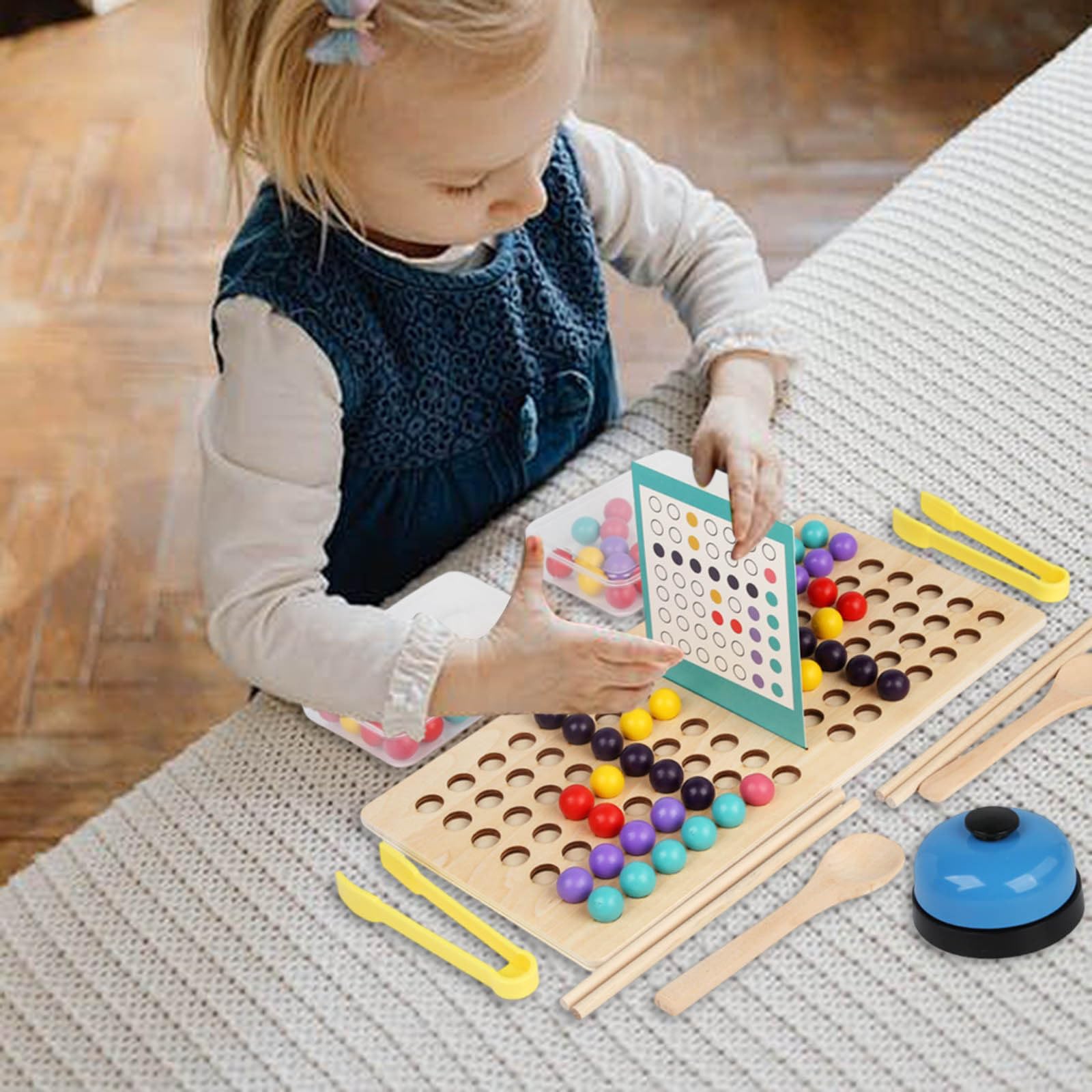 Lernspielzeug Perlenspiel mit Holzklammer, Farberkennungs- und Klassifizierungsspiel, Perlenspiel mit Holznagelbrett, Zählspiel, Feinmotoriktraining