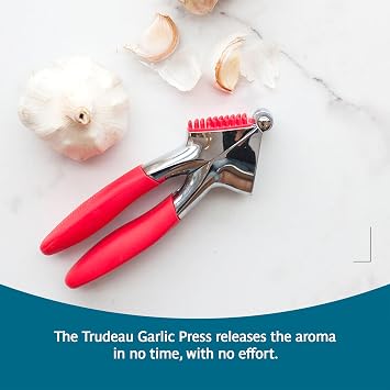 Trudeau Garlic Press - Effortless Garlic Crusher with Built-In Cleaning Aid, Large Garlic Chamber, Comfortable Ergonomic Handle, BPA-Free & Dishwasher-Safe - Quick and Easy Meal Preparation