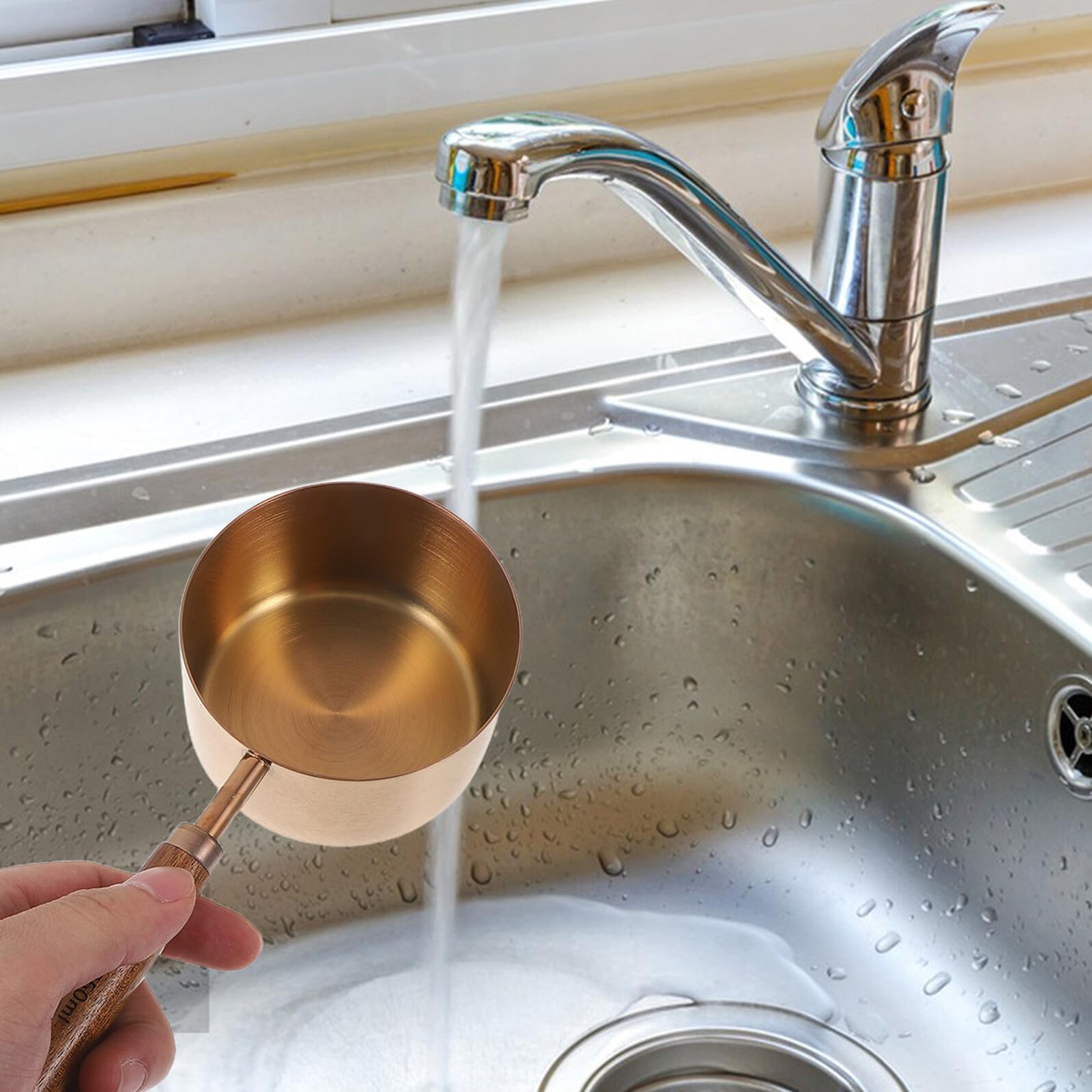 Set da 8 Cucchiai e Tazze Dosatrici in Acciaio Inox Resistente Marcature Incise Cucchiai Dosatori per Liquidi e Solidi Utensili da Cucina Precisi per Misurazioni Alimentari e