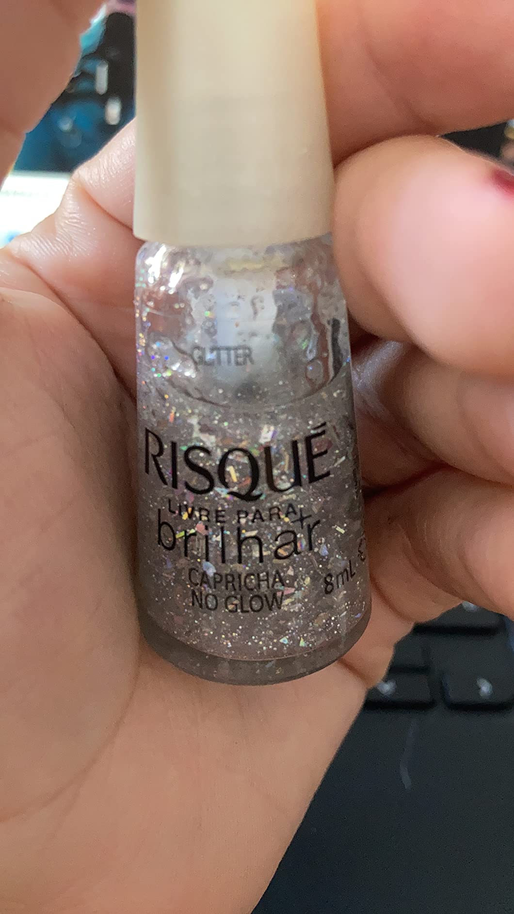 Esmalte Risqué Livre para Brilhar Glitter Prata Capricha no Glow 8ml ...