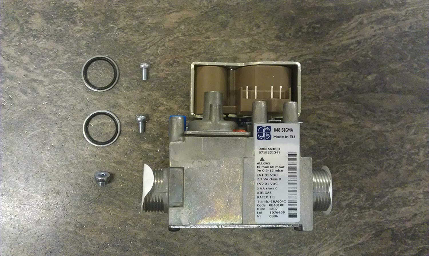 NEW WORCESTER BOSCH GAS VALVE 87161165150