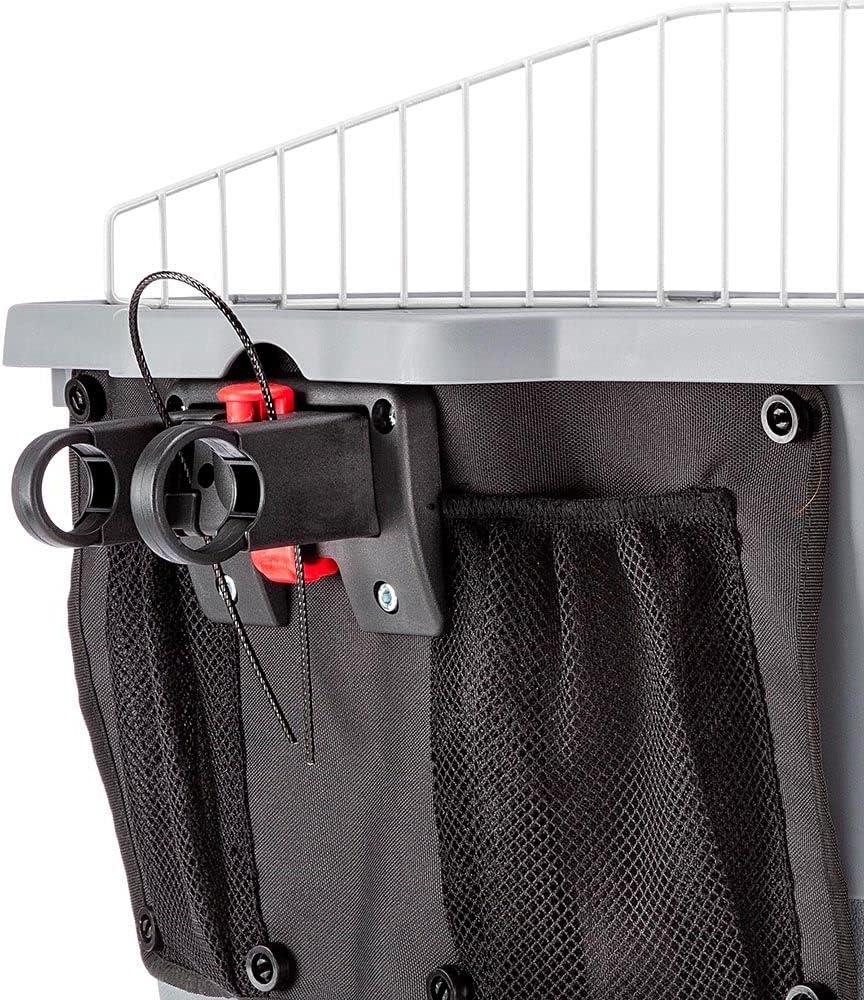 Close-up of the quick-release system on the back of the Ferplast ATLAS BIKE basket.
