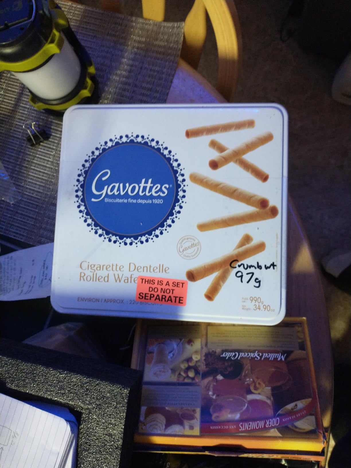 gavottes cigarette dentelle rolled wafer WAFERS TIN 0.99KG  Suppliers from Bretagne French cookies are equally delicious as those fabled desserts Gavottes - Crispy Lace Crepes