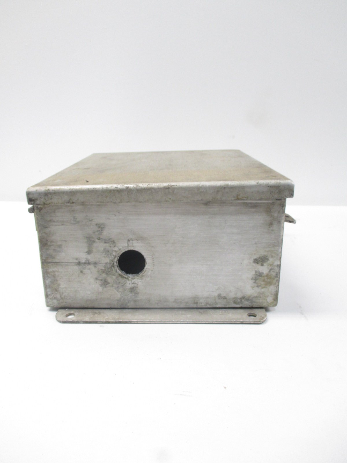HOFFMAN A1008CHAL ALUMINUM 10X8X4 IN WALL-MOUNT ENCLOSURE D496750