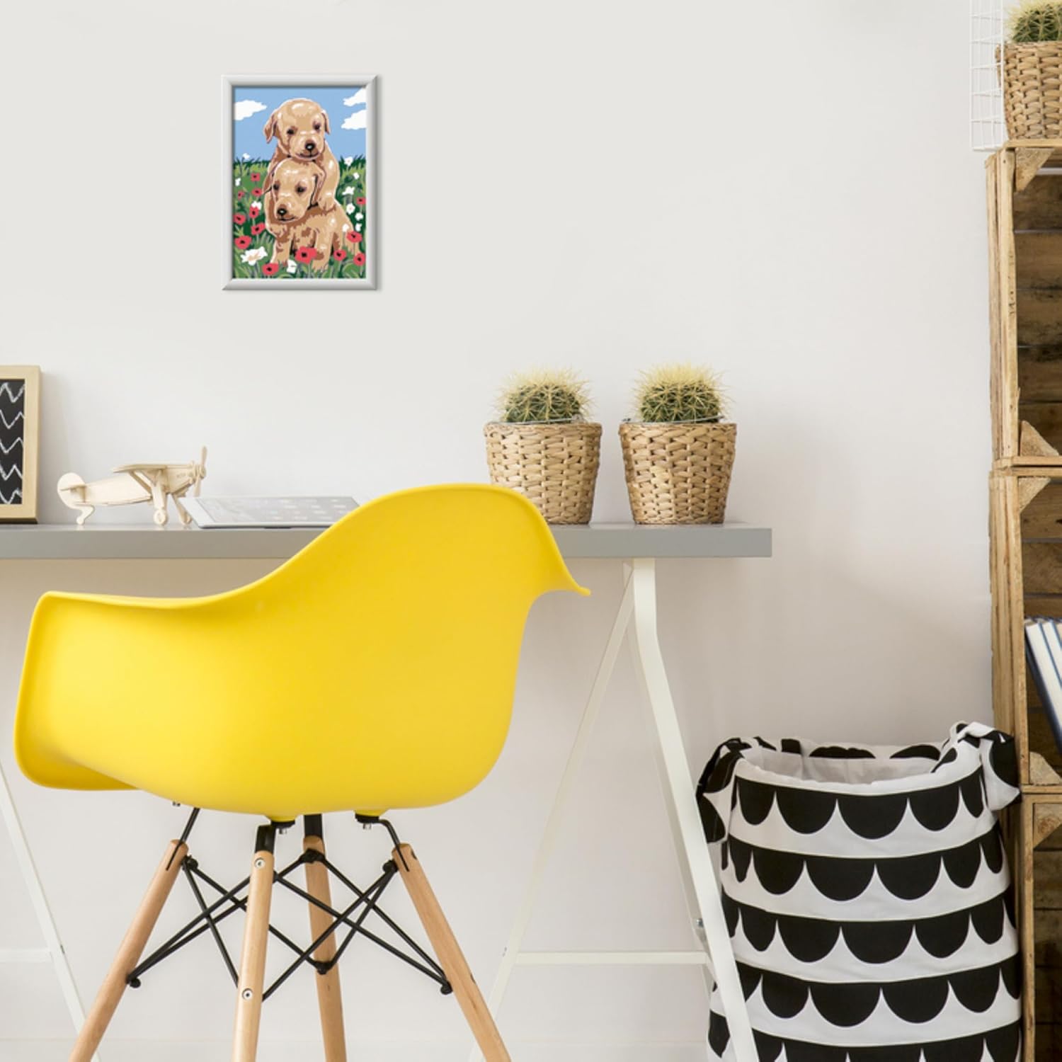 Ravensburger - CreArt Series E: Golden Retriever Paint by Numbers Painting Kit for Kids with Frame Educational and Creative Game Gift Idea for Children Aged 7 Years and Above 13 x 18 cm