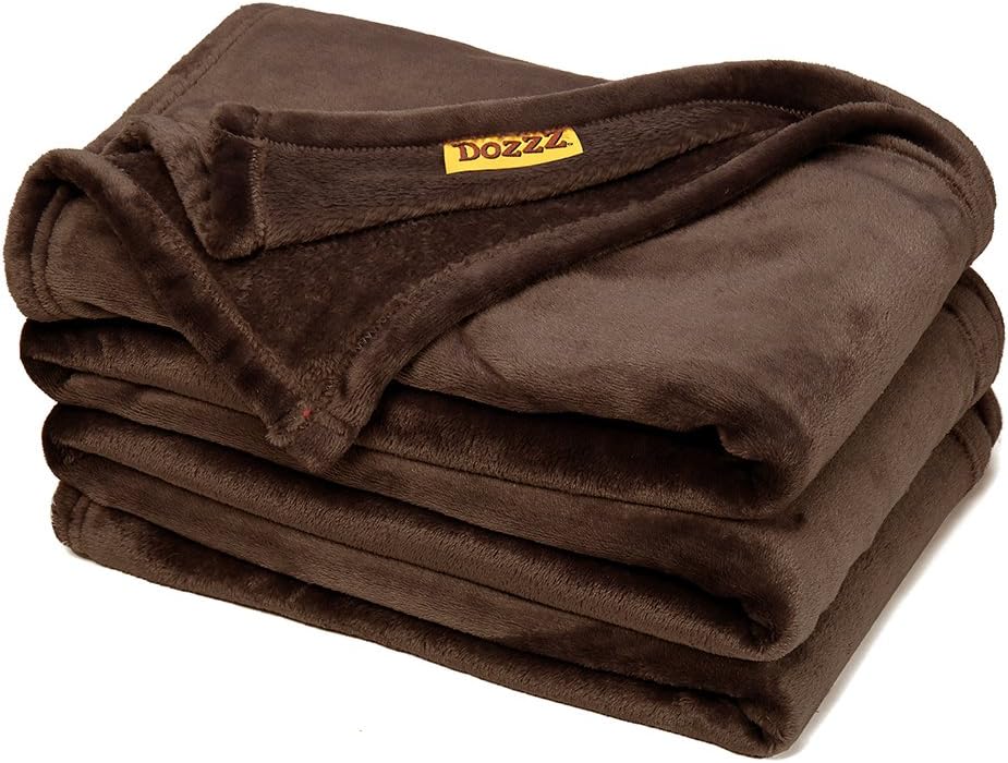 Oversize Flannel Throw Blanket with Cozy Plush Soft Cover for Sofa Chair and Bed Furniture Gift Brown