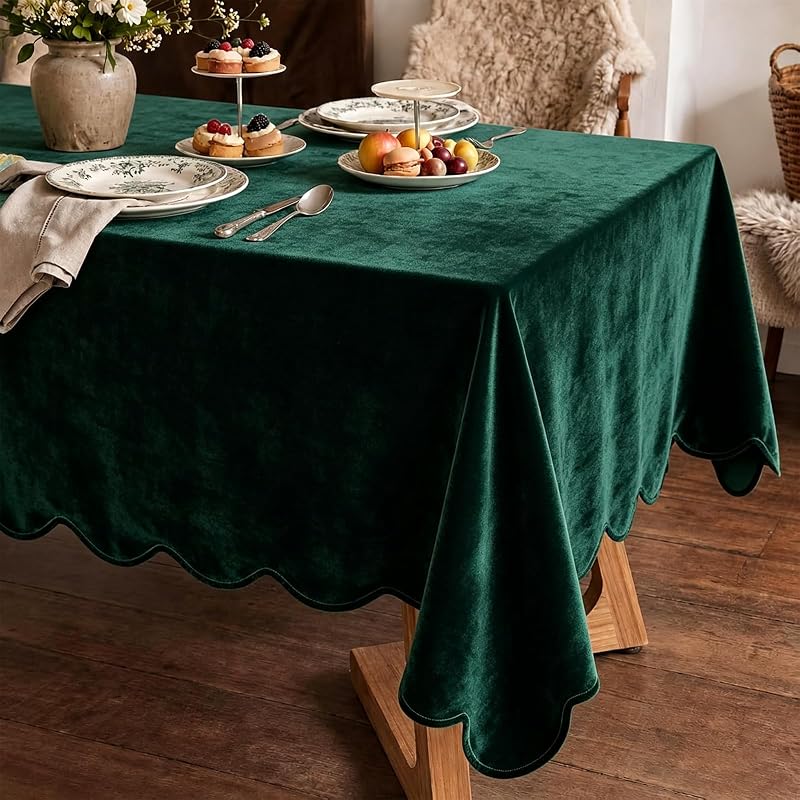 Mantel navideño de terciopelo suave con borde festoneado de 60 x 84 pulgadas (verde)